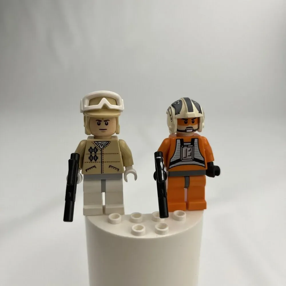 LEGO Star Wars Hoth Rebel Officer And Pilot Minifigures 8083 Lot of 2